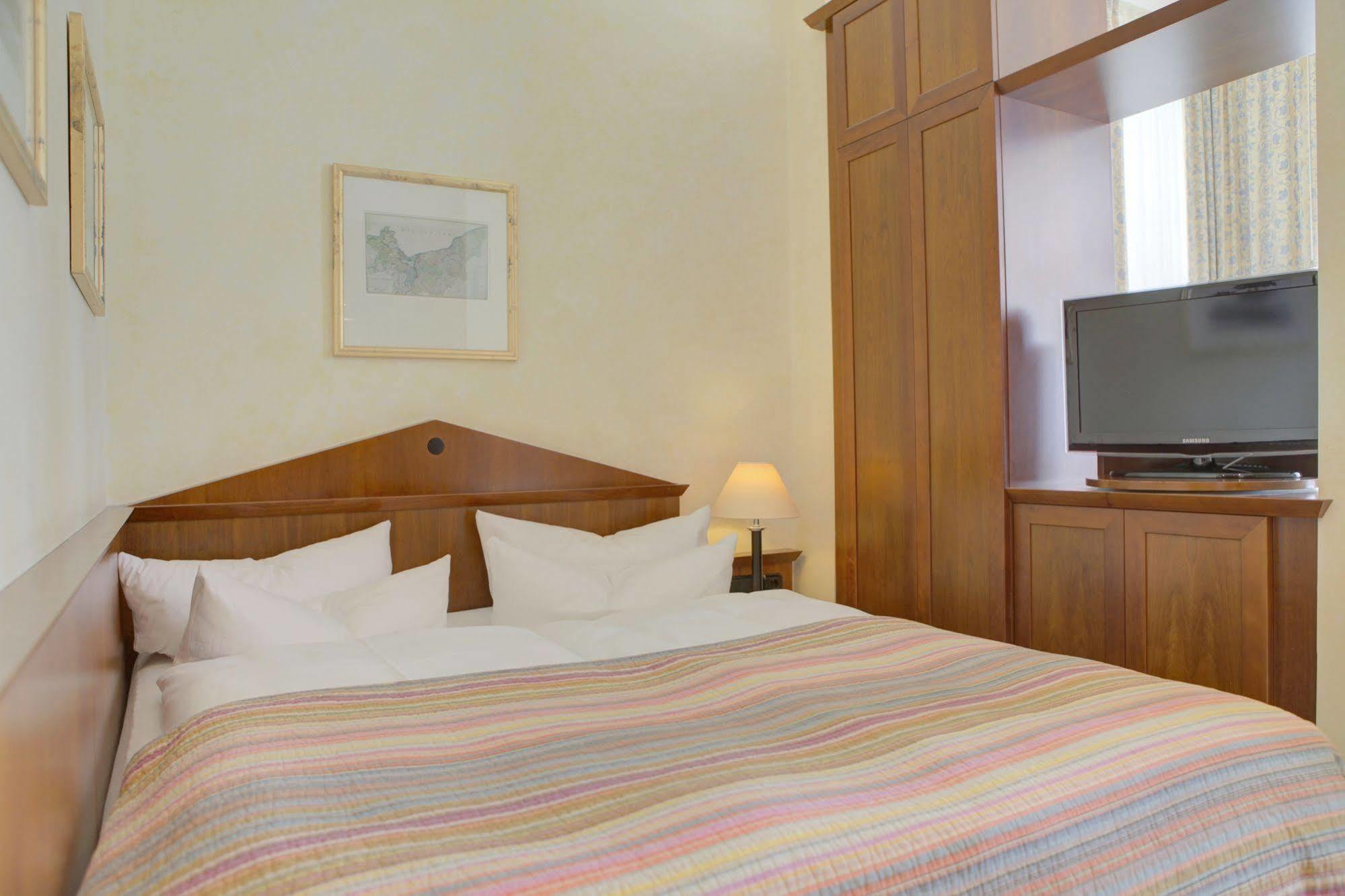 צינוביץ Aparthotel Seeschloesschen מראה חיצוני תמונה
